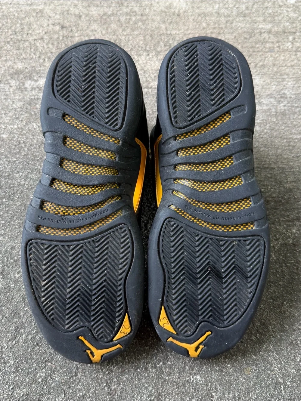 Air Jordan 12 Retro Black Taxi (GS) Gradeschool Kids’ Shoes Size 7Y 153265-071